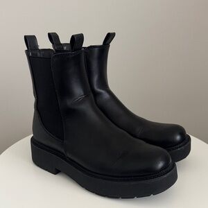 A New Day Black Faux Leather Chelsea Ankle Boots Sz 8.5